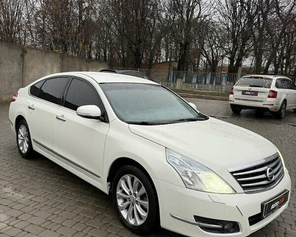 Белый Ниссан Теана, объемом двигателя 0 л и пробегом 178 тыс. км за 8500 $, фото 5 на Automoto.ua