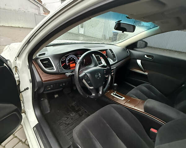 Белый Ниссан Теана, объемом двигателя 0 л и пробегом 178 тыс. км за 8500 $, фото 13 на Automoto.ua