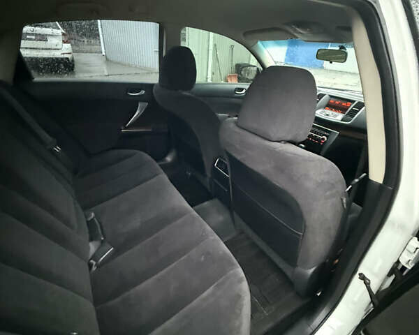 Белый Ниссан Теана, объемом двигателя 0 л и пробегом 178 тыс. км за 8500 $, фото 17 на Automoto.ua