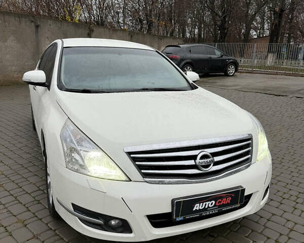 Белый Ниссан Теана, объемом двигателя 0 л и пробегом 178 тыс. км за 8500 $, фото 2 на Automoto.ua