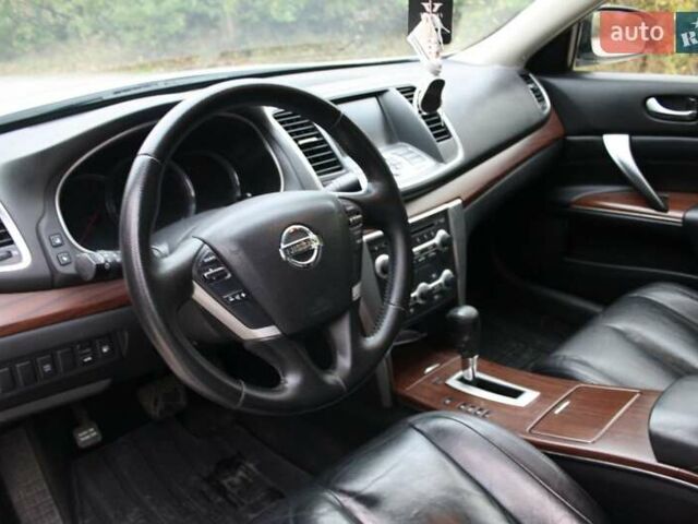 Белый Ниссан Теана, объемом двигателя 2.5 л и пробегом 198 тыс. км за 7999 $, фото 9 на Automoto.ua
