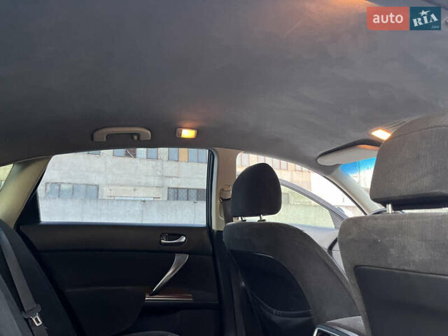 Белый Ниссан Теана, объемом двигателя 2.5 л и пробегом 260 тыс. км за 6000 $, фото 12 на Automoto.ua