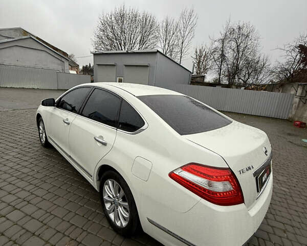 Белый Ниссан Теана, объемом двигателя 0 л и пробегом 178 тыс. км за 8500 $, фото 10 на Automoto.ua