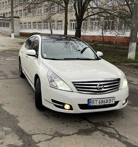 Белый Ниссан Теана, объемом двигателя 2.5 л и пробегом 239 тыс. км за 7700 $, фото 9 на Automoto.ua