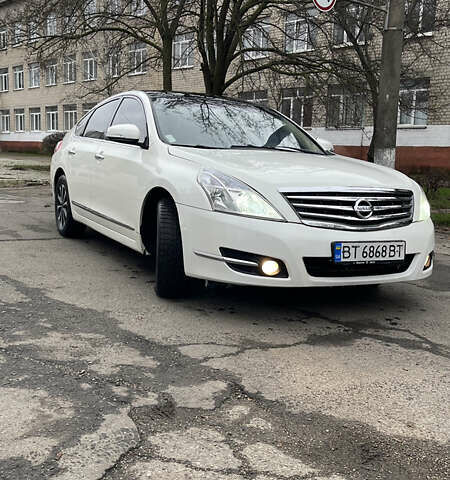 Белый Ниссан Теана, объемом двигателя 2.5 л и пробегом 239 тыс. км за 7700 $, фото 10 на Automoto.ua