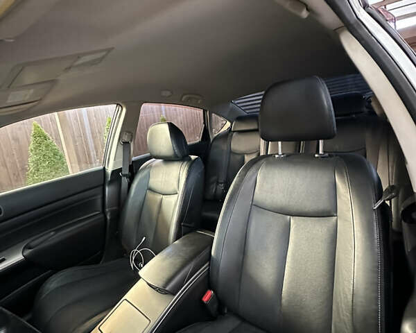 Ниссан Теана 2013 в Одессе на Automoto.ua Белый Ниссан Теана, объемом двигателя 2.5 л и пробегом 158 тыс. км за 8500 $, фото 3 на Automoto.ua