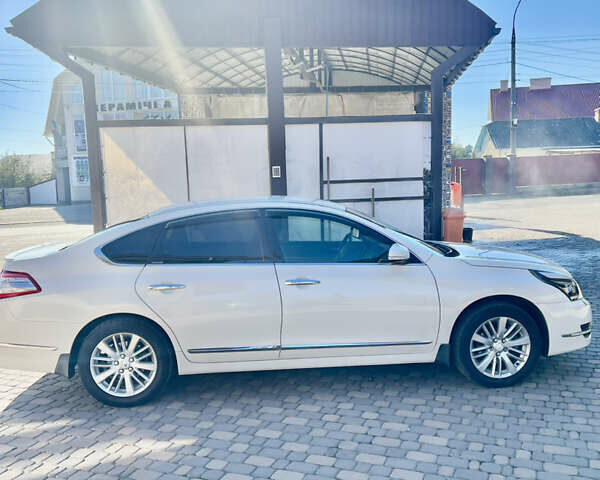 Белый Ниссан Теана, объемом двигателя 2.5 л и пробегом 116 тыс. км за 12700 $, фото 3 на Automoto.ua