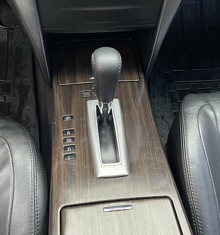 Белый Ниссан Теана, объемом двигателя 2.5 л и пробегом 239 тыс. км за 7700 $, фото 22 на Automoto.ua