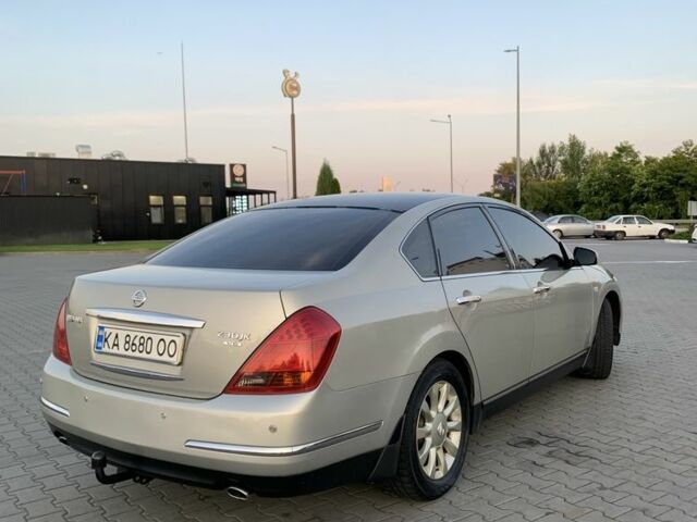 Бежевый Ниссан Теана, объемом двигателя 2.3 л и пробегом 355 тыс. км за 6200 $, фото 3 на Automoto.ua