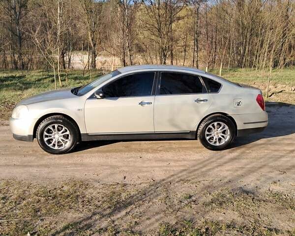 Бежевый Ниссан Теана, объемом двигателя 2 л и пробегом 295 тыс. км за 4500 $, фото 9 на Automoto.ua