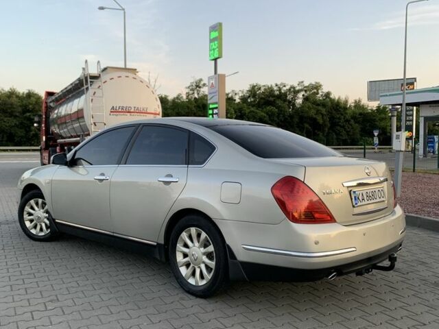 Бежевый Ниссан Теана, объемом двигателя 2.3 л и пробегом 355 тыс. км за 6200 $, фото 2 на Automoto.ua