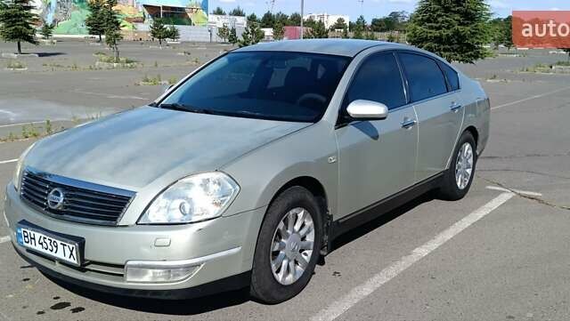 Бежевый Ниссан Теана, объемом двигателя 2.35 л и пробегом 298 тыс. км за 4900 $, фото 5 на Automoto.ua