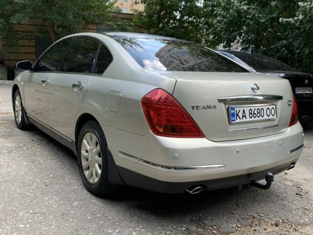 Бежевый Ниссан Теана, объемом двигателя 2.3 л и пробегом 355 тыс. км за 6200 $, фото 18 на Automoto.ua