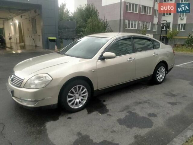 Бежевый Ниссан Теана, объемом двигателя 2 л и пробегом 220 тыс. км за 4200 $, фото 3 на Automoto.ua