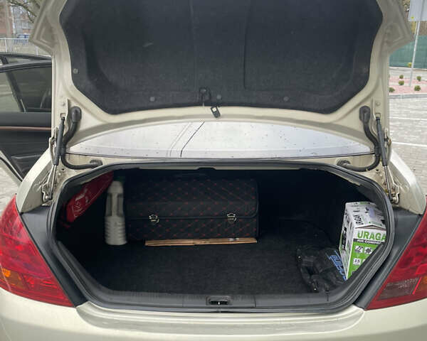 Бежевий Ніссан Теана, об'ємом двигуна 3.5 л та пробігом 208 тис. км за 6500 $, фото 12 на Automoto.ua