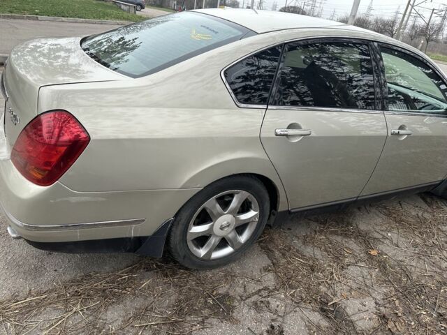 Бежевый Ниссан Теана, объемом двигателя 3.5 л и пробегом 280 тыс. км за 4200 $, фото 1 на Automoto.ua