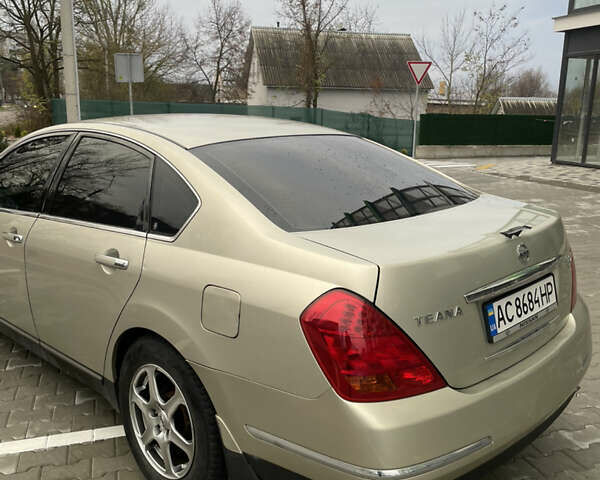 Бежевий Ніссан Теана, об'ємом двигуна 3.5 л та пробігом 208 тис. км за 6500 $, фото 4 на Automoto.ua