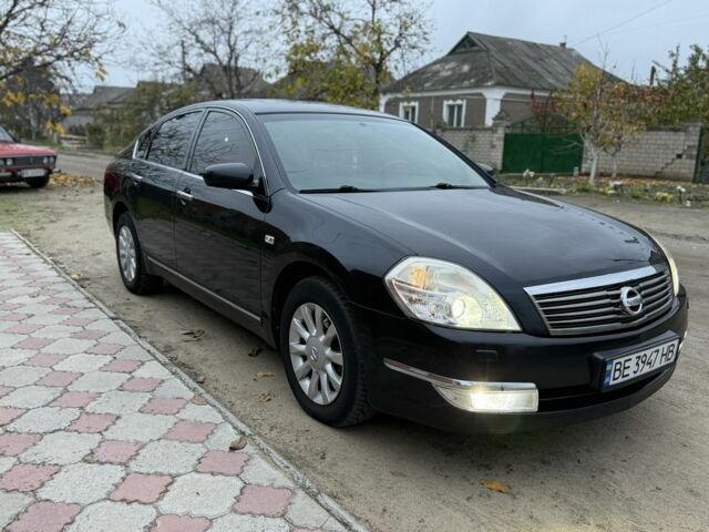 Черный Ниссан Теана, объемом двигателя 2.3 л и пробегом 334 тыс. км за 5500 $, фото 6 на Automoto.ua