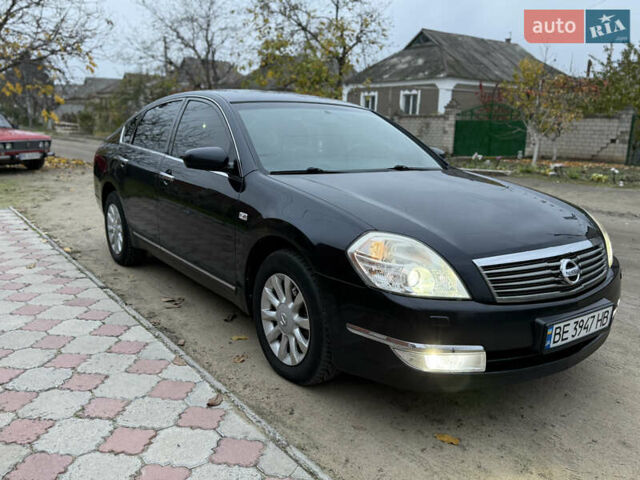 Черный Ниссан Теана, объемом двигателя 2.3 л и пробегом 334 тыс. км за 5500 $, фото 6 на Automoto.ua