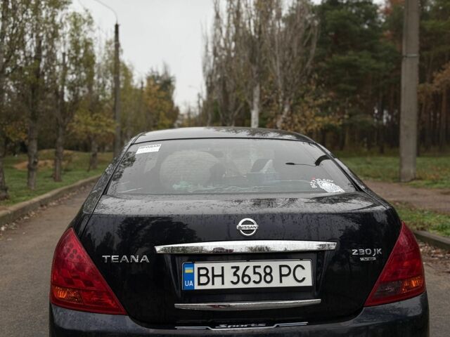 Чорний Ніссан Теана, об'ємом двигуна 2.3 л та пробігом 150 тис. км за 6500 $, фото 2 на Automoto.ua