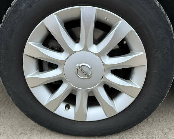 Черный Ниссан Теана, объемом двигателя 2.3 л и пробегом 334 тыс. км за 5500 $, фото 17 на Automoto.ua