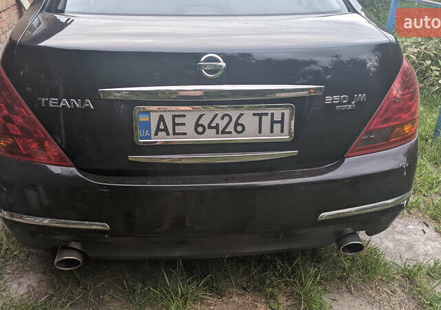 Черный Ниссан Теана, объемом двигателя 3.5 л и пробегом 151 тыс. км за 6300 $, фото 22 на Automoto.ua