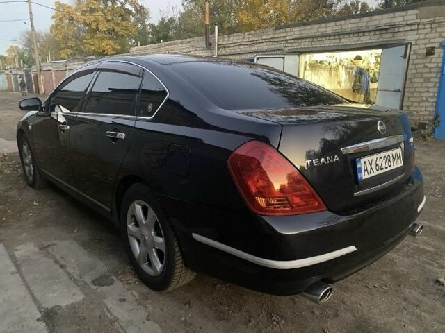 Черный Ниссан Теана, объемом двигателя 3.5 л и пробегом 237 тыс. км за 5650 $, фото 11 на Automoto.ua