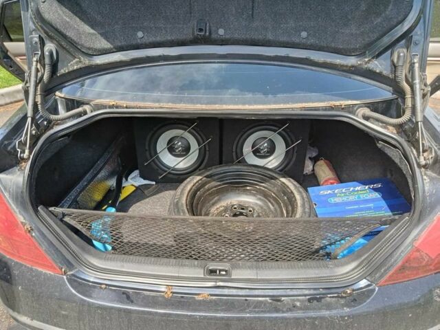 Черный Ниссан Теана, объемом двигателя 3.5 л и пробегом 240 тыс. км за 4500 $, фото 6 на Automoto.ua