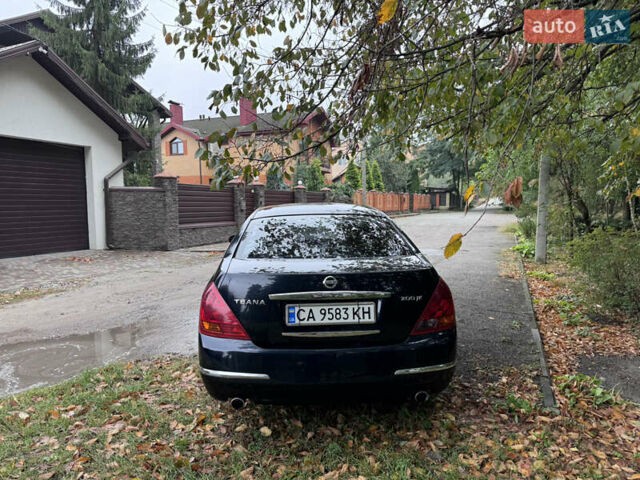 Черный Ниссан Теана, объемом двигателя 2 л и пробегом 170 тыс. км за 5500 $, фото 6 на Automoto.ua