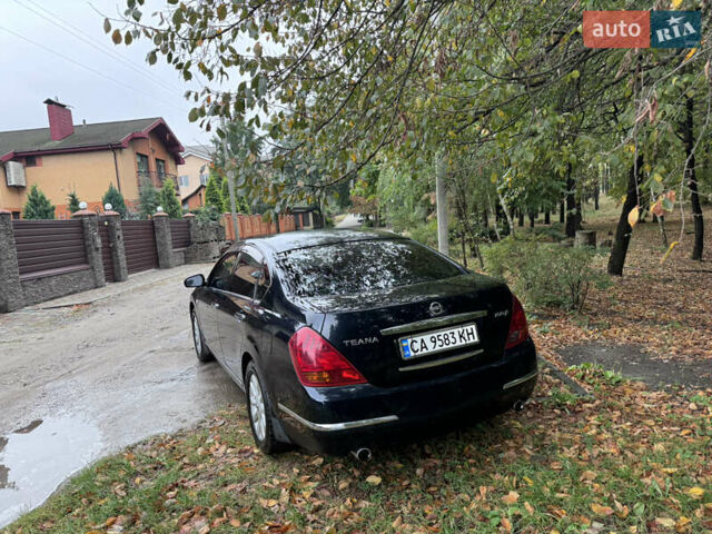 Черный Ниссан Теана, объемом двигателя 2 л и пробегом 170 тыс. км за 5500 $, фото 5 на Automoto.ua