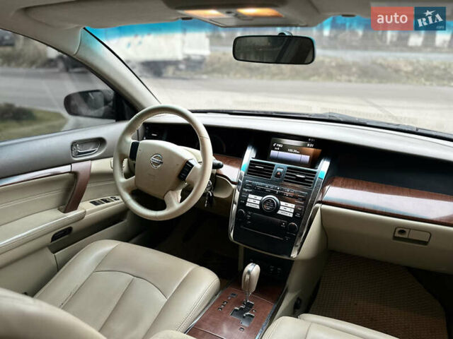Черный Ниссан Теана, объемом двигателя 3.5 л и пробегом 315 тыс. км за 4500 $, фото 8 на Automoto.ua