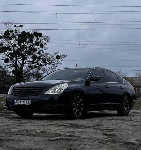 Черный Ниссан Теана, объемом двигателя 3.5 л и пробегом 215 тыс. км за 7700 $, фото 24 на Automoto.ua