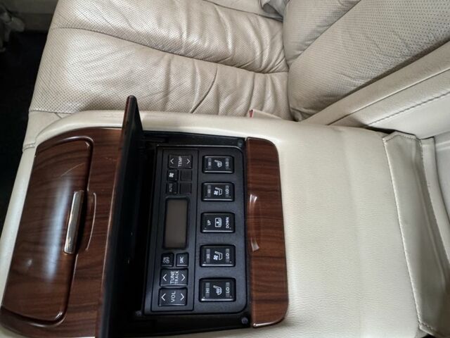 Черный Ниссан Теана, объемом двигателя 2.5 л и пробегом 246 тыс. км за 6100 $, фото 5 на Automoto.ua