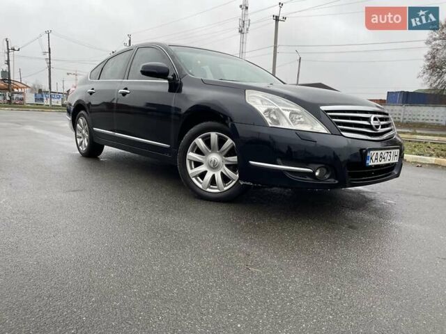 Черный Ниссан Теана, объемом двигателя 2.5 л и пробегом 241 тыс. км за 7000 $, фото 2 на Automoto.ua