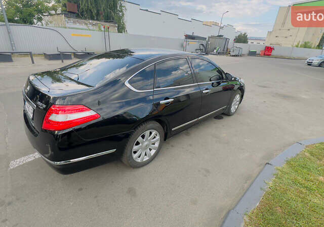 Черный Ниссан Теана, объемом двигателя 3.5 л и пробегом 180 тыс. км за 8100 $, фото 3 на Automoto.ua