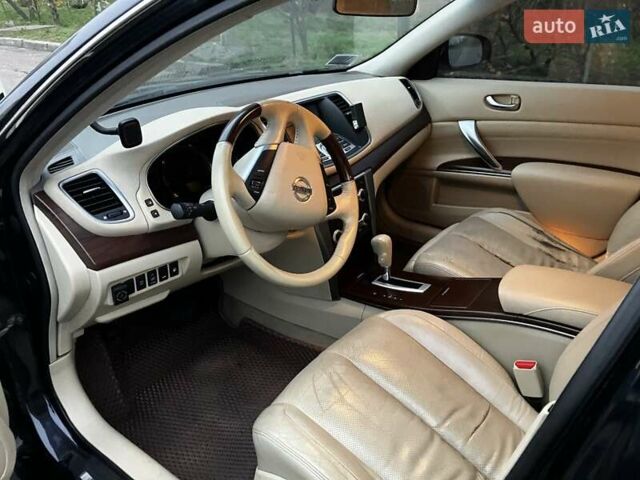 Черный Ниссан Теана, объемом двигателя 3.5 л и пробегом 149 тыс. км за 9000 $, фото 6 на Automoto.ua