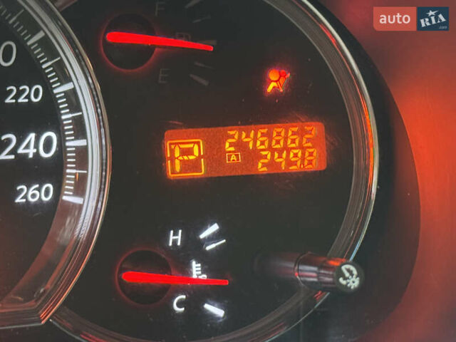 Черный Ниссан Теана, объемом двигателя 2.5 л и пробегом 246 тыс. км за 6100 $, фото 10 на Automoto.ua