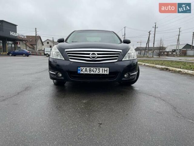 Черный Ниссан Теана, объемом двигателя 2.5 л и пробегом 241 тыс. км за 7000 $, фото 3 на Automoto.ua