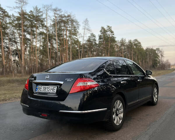 Черный Ниссан Теана, объемом двигателя 2.5 л и пробегом 190 тыс. км за 6900 $, фото 4 на Automoto.ua