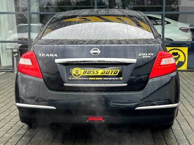 Чорний Ніссан Теана, об'ємом двигуна 2.5 л та пробігом 220 тис. км за 7900 $, фото 4 на Automoto.ua