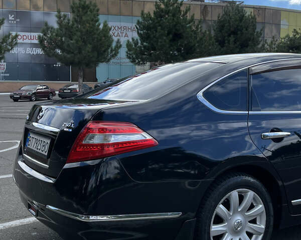 Ниссан Теана 2008 в Одессе на Automoto.ua Черный Ниссан Теана, объемом двигателя 2.5 л и пробегом 242 тыс. км за 7000 $, фото 11 на Automoto.ua