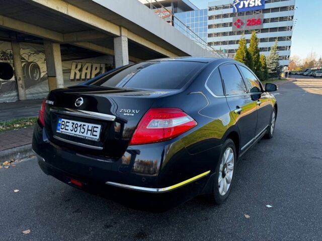 Черный Ниссан Теана, объемом двигателя 2.5 л и пробегом 190 тыс. км за 6400 $, фото 2 на Automoto.ua