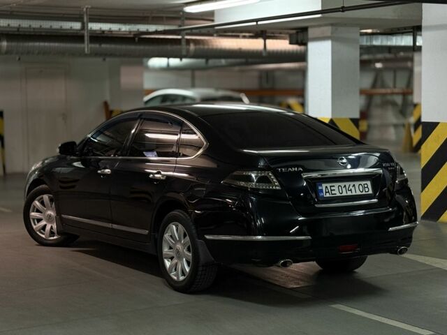 Черный Ниссан Теана, объемом двигателя 2.5 л и пробегом 170 тыс. км за 6600 $, фото 4 на Automoto.ua