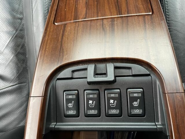 Черный Ниссан Теана, объемом двигателя 2.5 л и пробегом 241 тыс. км за 7000 $, фото 12 на Automoto.ua