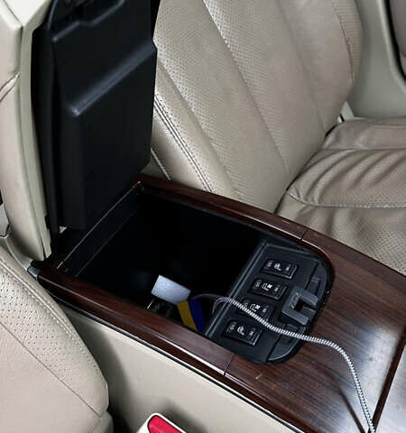 Черный Ниссан Теана, объемом двигателя 3.5 л и пробегом 215 тыс. км за 7700 $, фото 21 на Automoto.ua