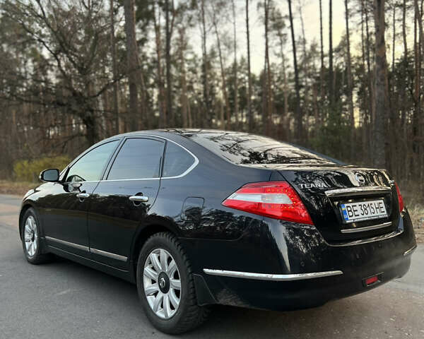 Черный Ниссан Теана, объемом двигателя 2.5 л и пробегом 190 тыс. км за 6900 $, фото 3 на Automoto.ua