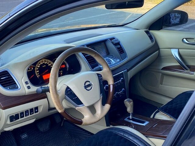 Черный Ниссан Теана, объемом двигателя 3.5 л и пробегом 350 тыс. км за 5900 $, фото 7 на Automoto.ua