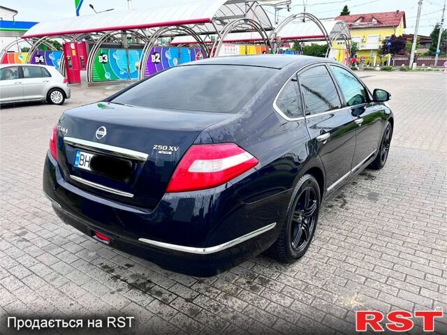 Чорний Ніссан Теана, об'ємом двигуна 2.5 л та пробігом 163 тис. км за 6000 $, фото 3 на Automoto.ua