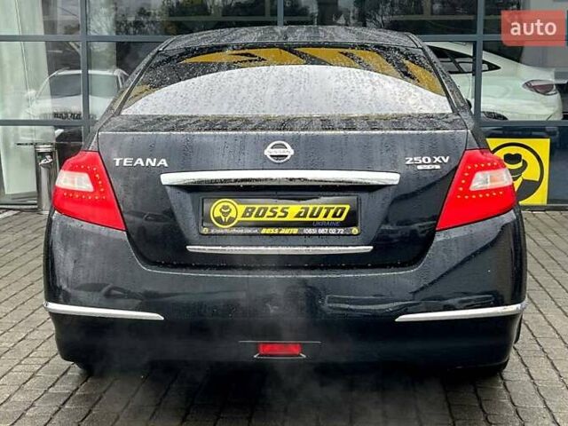 Чорний Ніссан Теана, об'ємом двигуна 2.5 л та пробігом 220 тис. км за 7900 $, фото 4 на Automoto.ua
