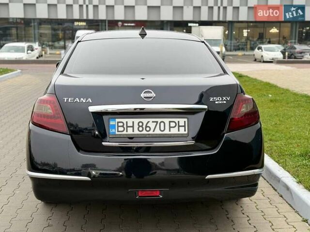 Черный Ниссан Теана, объемом двигателя 2.5 л и пробегом 197 тыс. км за 6999 $, фото 4 на Automoto.ua